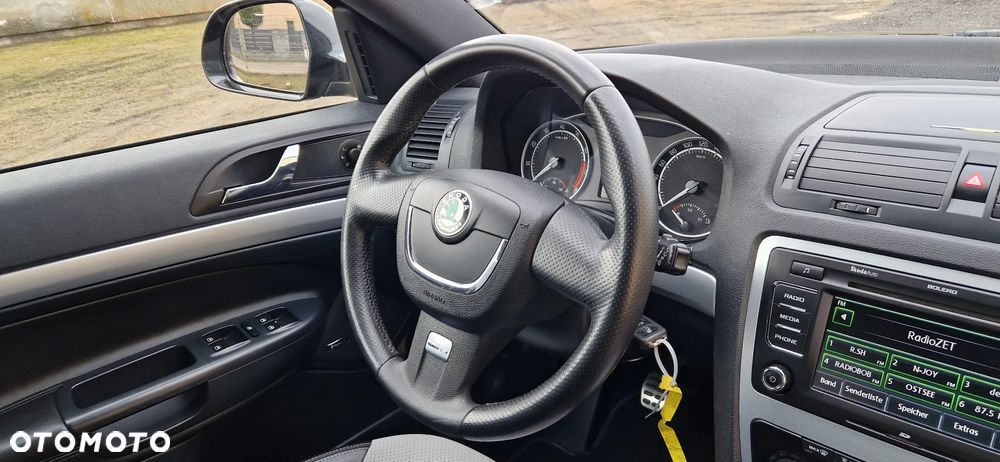 Skoda Octavia 2.0 TSI RS - 24