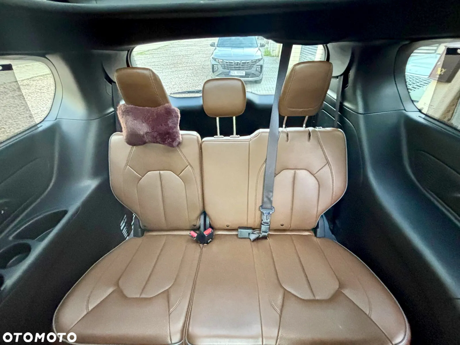 Chrysler Pacifica - 15