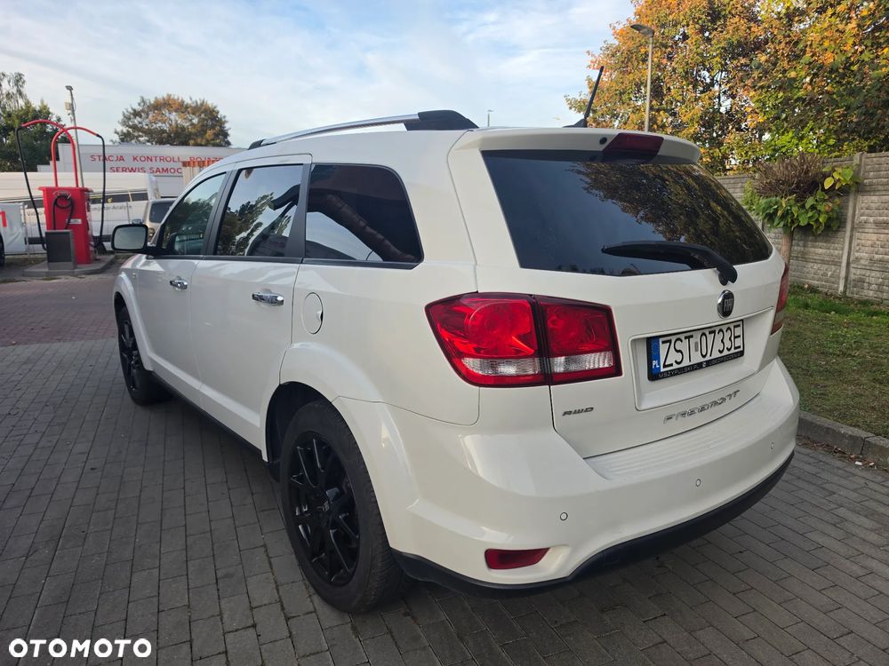 Fiat Freemont 2.0 Multijet Lounge AWD - 11