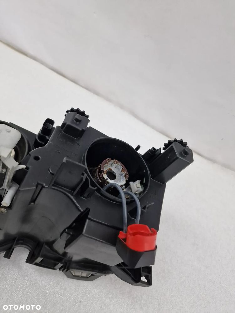BMW E46 LIFT 01- PRAWA LAMPA PRZEDNIA PRZÓD XENON , NR 7165776 / 0301177272 , NR AUKCJI LA511B - 19