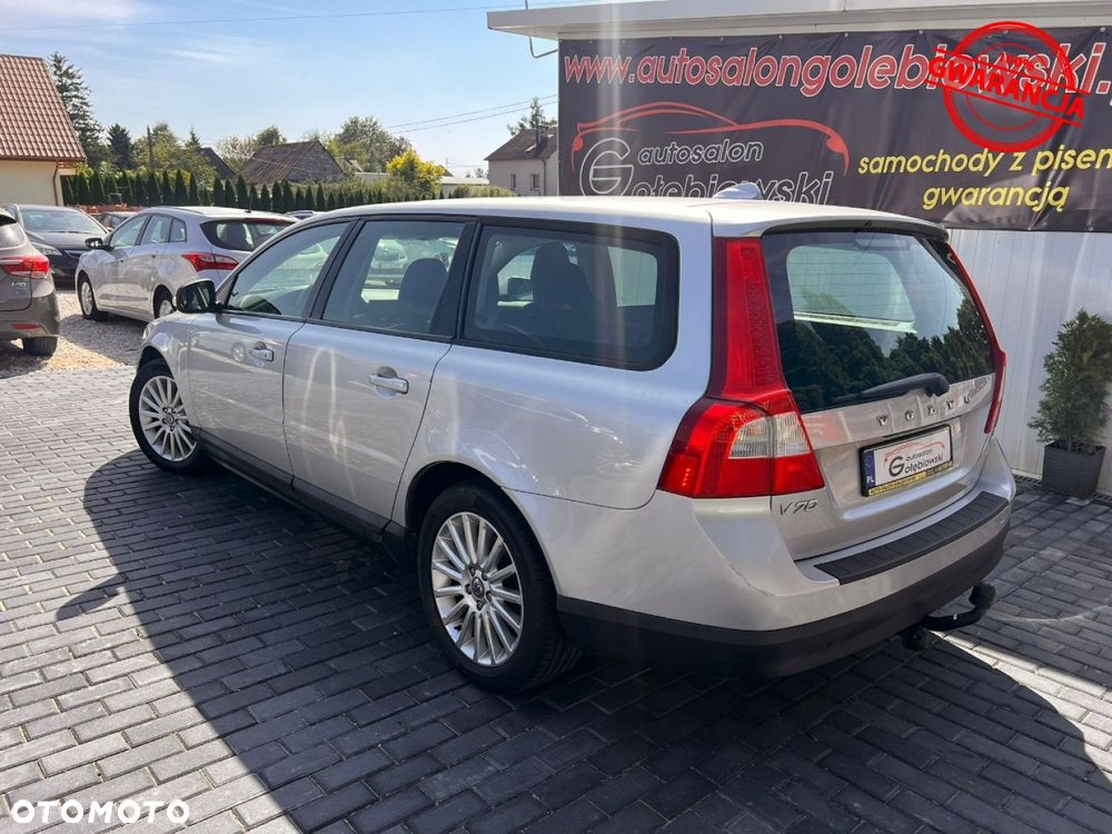 Volvo V70 2.4D Momentum - 7