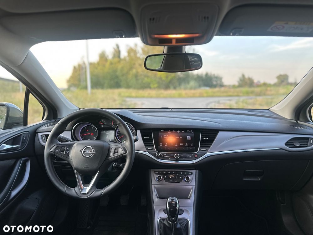 Opel Astra 1.4 T Dynamic - 9