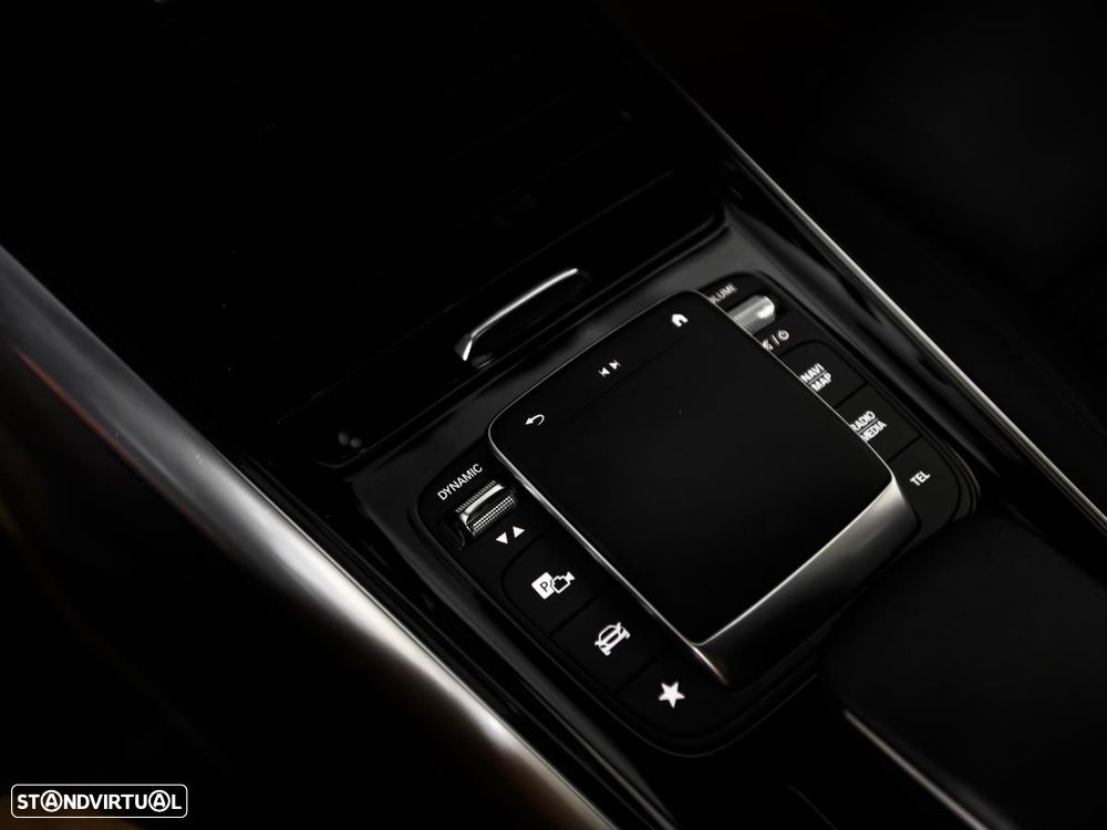 Mercedes-Benz GLA 250 e Progressive - 17