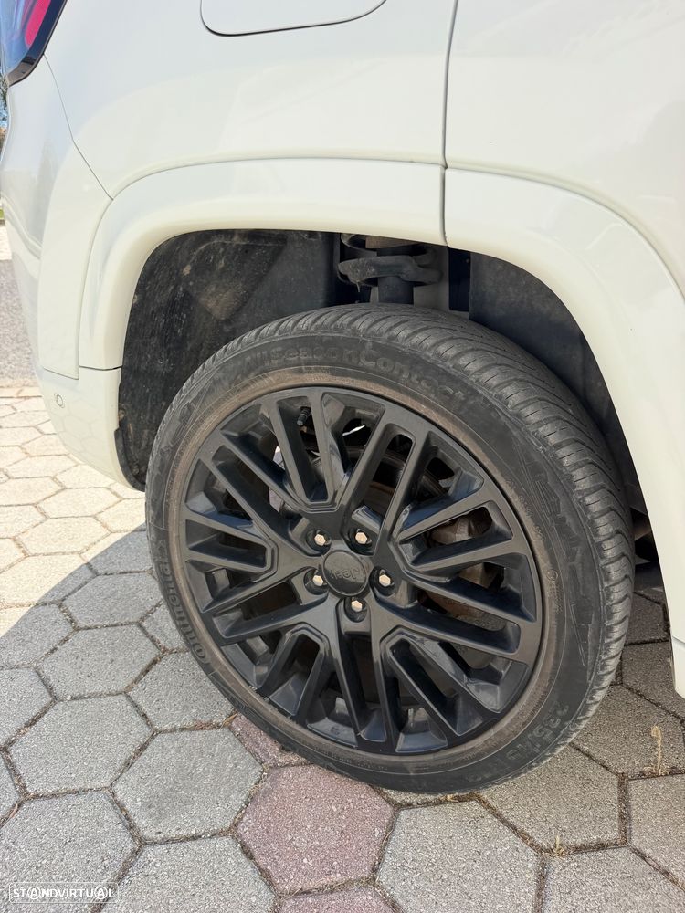 Jeep Compass - 24