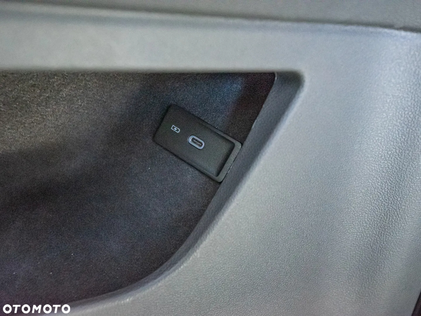 Volkswagen Multivan 1.4 TSI eHybrid PHEV L2 Life DSG - 36