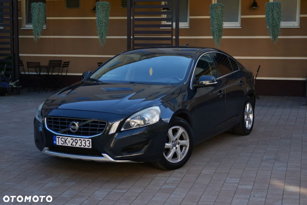 Volvo S60 D3 Momentum - 3