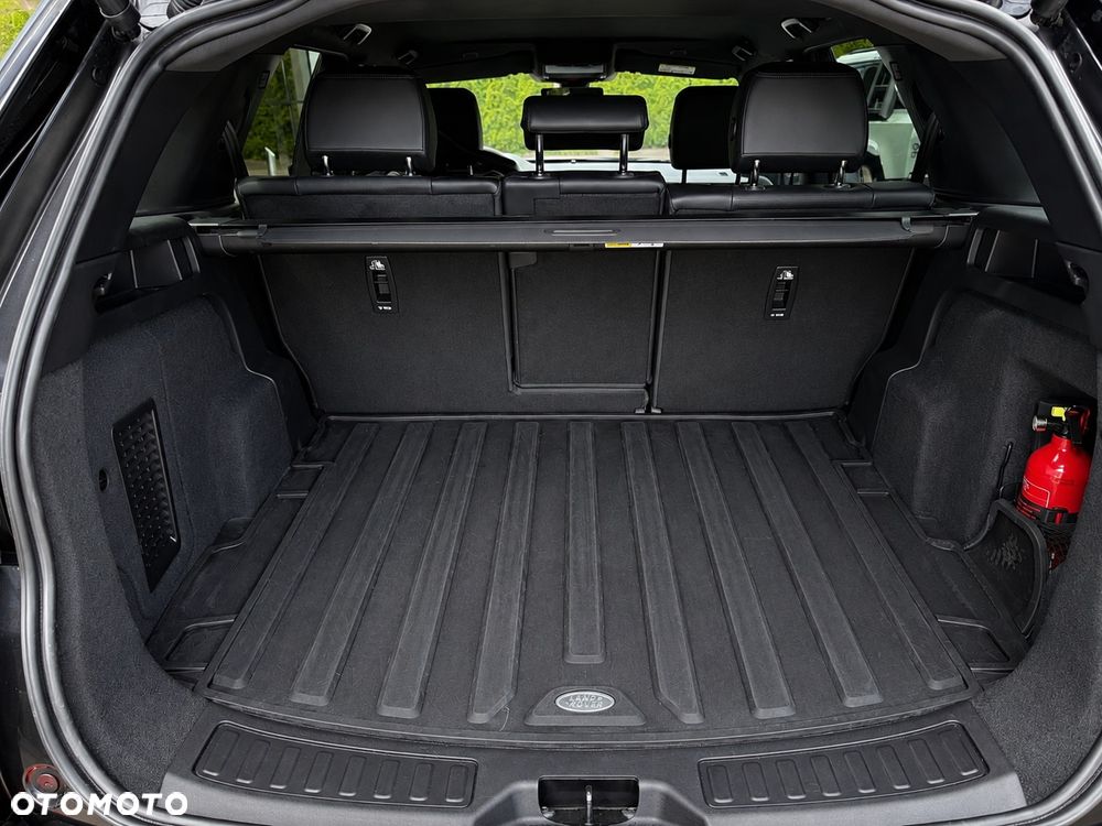 Land Rover Discovery Sport 2.0 D200 mHEV Dynamic SE - 6