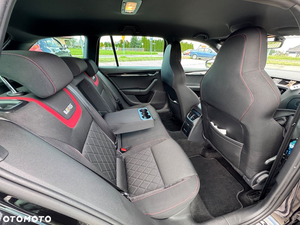 Skoda Octavia 2.0 TDI SCR RS DSG - 13