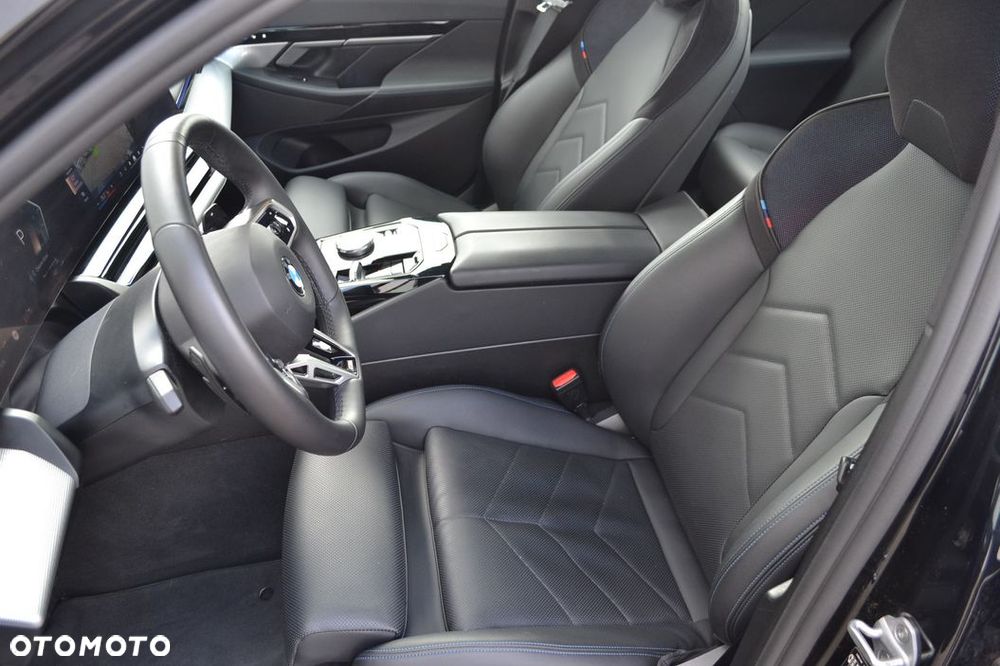 BMW Seria 5 520d xDrive mHEV M Sport - 13