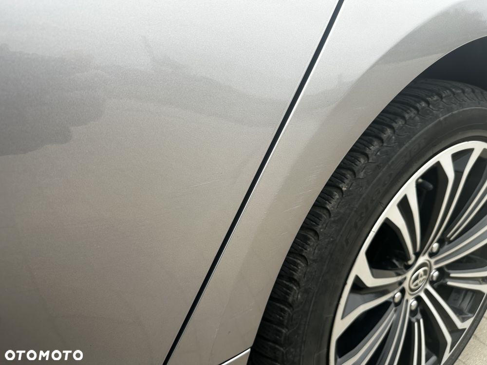 Toyota Corolla 1.8 Hybrid Comfort - 32