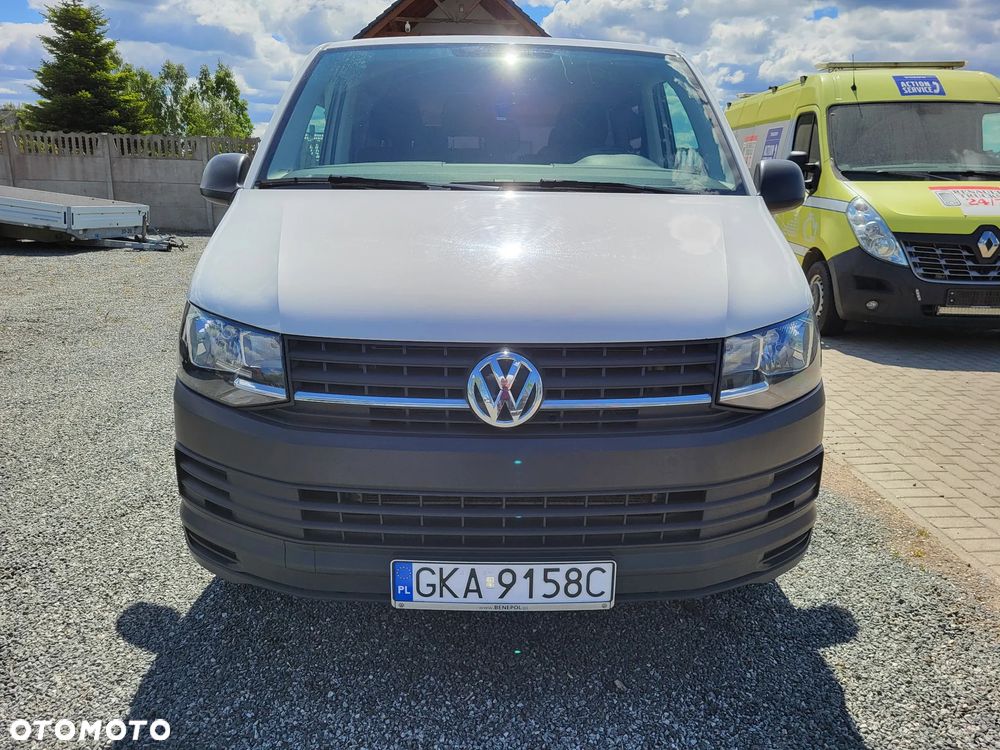 Volkswagen Caravelle - 3