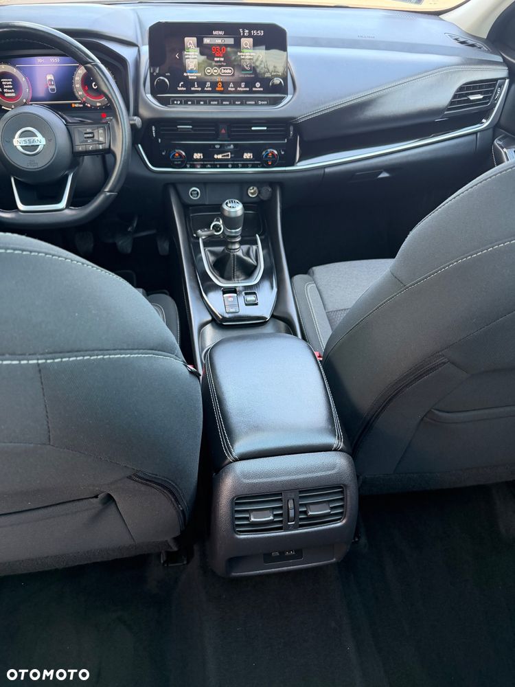 Nissan Qashqai 1.3 DIG-T N-Connecta EU6d - 24