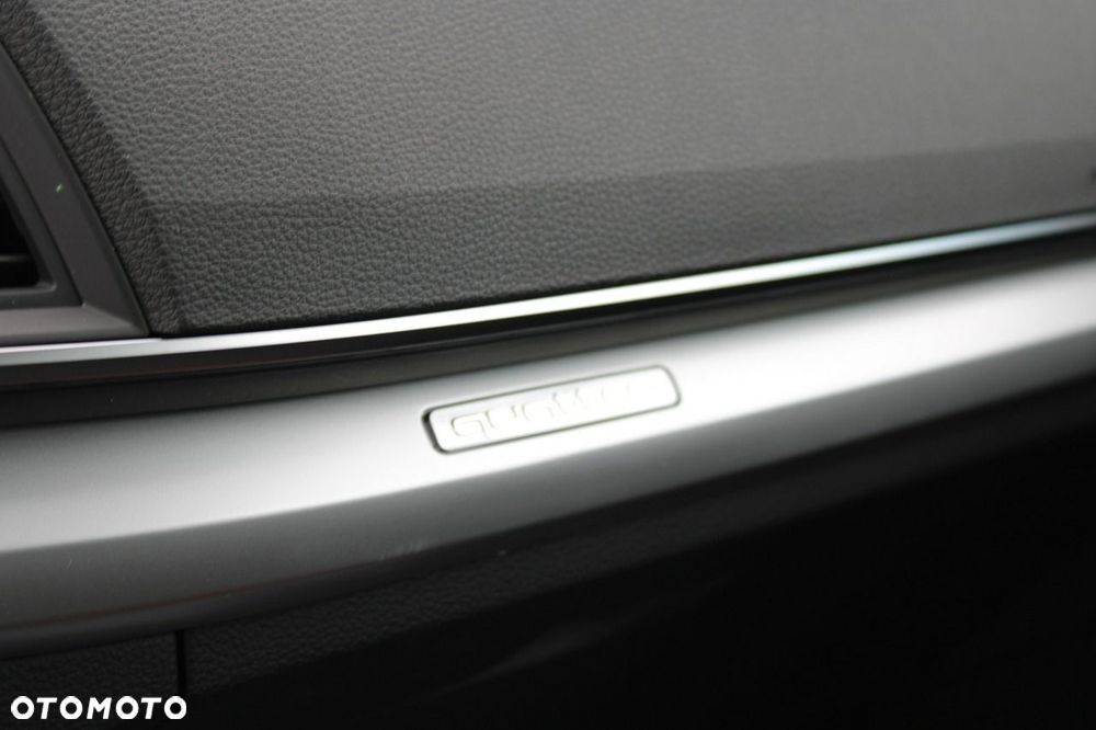 Audi Q5 Sportback - 27