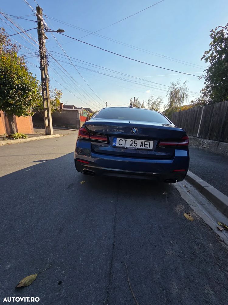 BMW Seria 5 530e Aut. M Sport Edition - 13