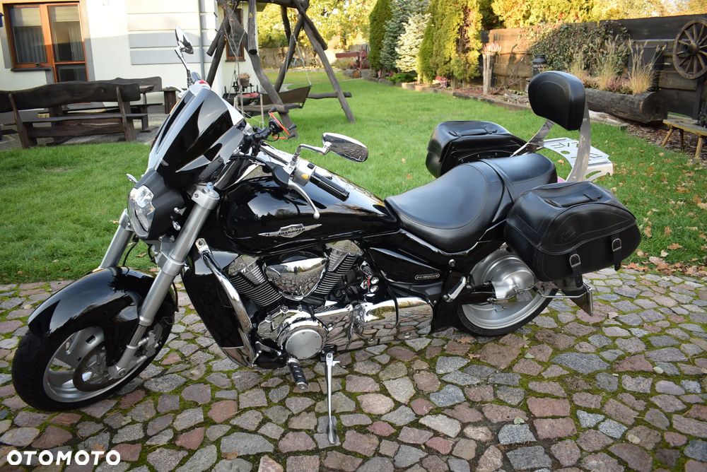 Suzuki Intruder - 7