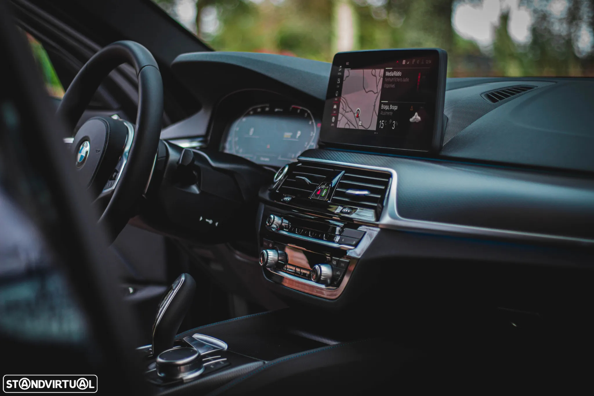 BMW 530 e Pack Desportivo M - 23