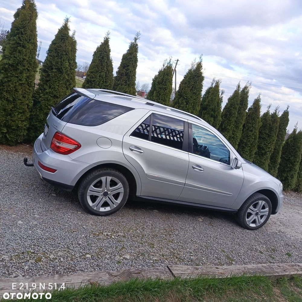 Mercedes-Benz ML - 26