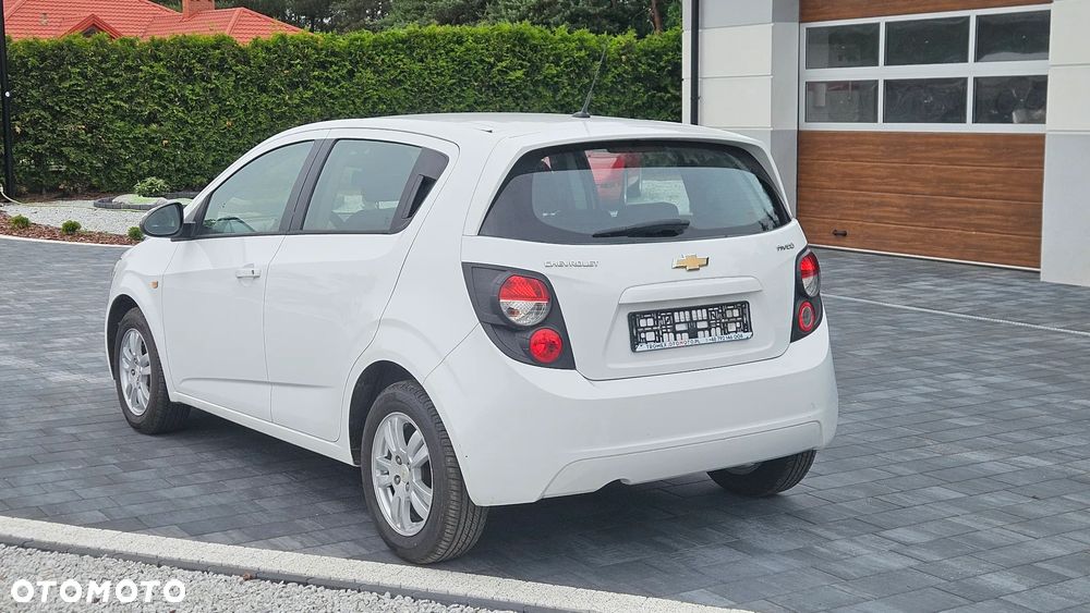 Chevrolet Aveo 1.2 LT - 6