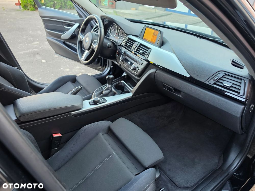 BMW Seria 3 - 11