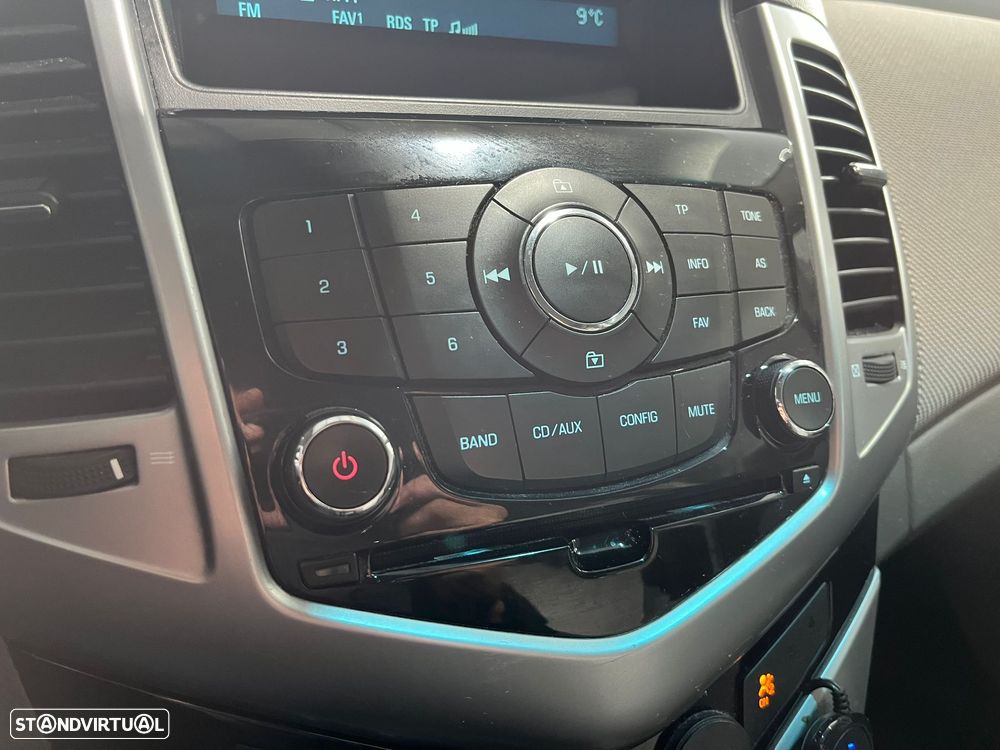 Chevrolet Cruze SW - 17