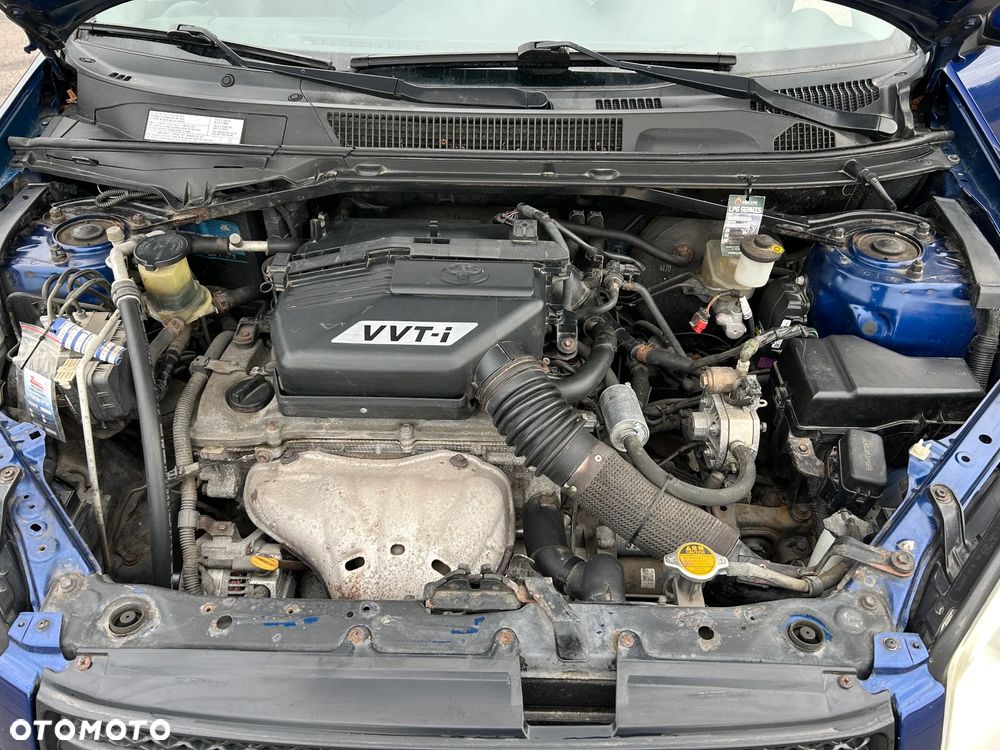 Toyota RAV4 2.0 VVT-i 4x4 - 19