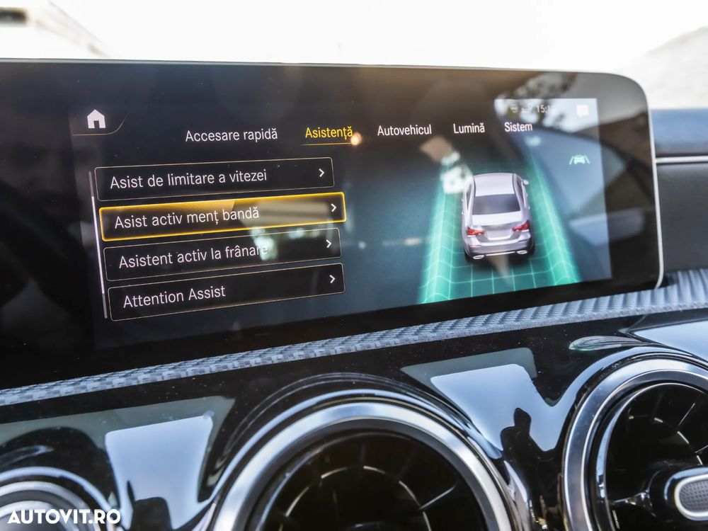 Mercedes-Benz A 180 d Sedan Aut. - 29