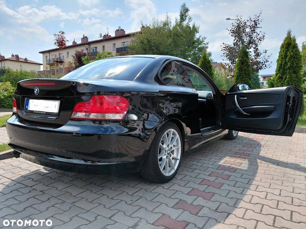 BMW Seria 1 120d Edition Exclusive - 33
