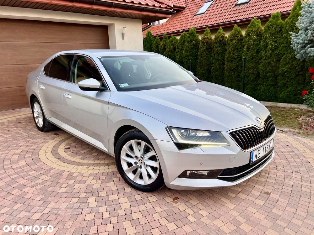 Skoda Superb 2.0 TDI SCR Style - 17