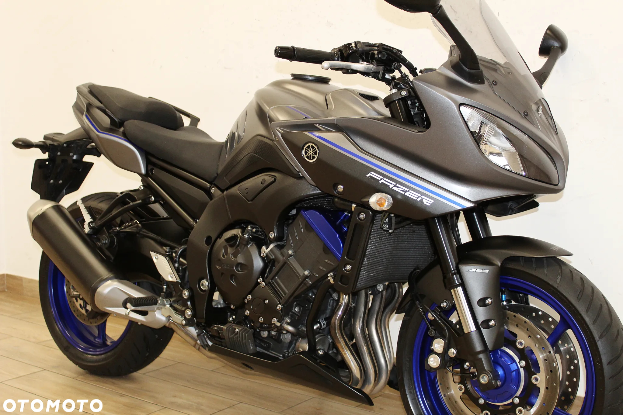 Yamaha FZ - 10