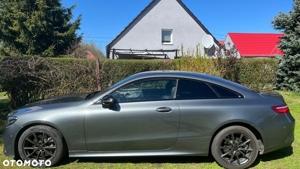 Mercedes-Benz Klasa E 300 d 9G-TRONIC - 4