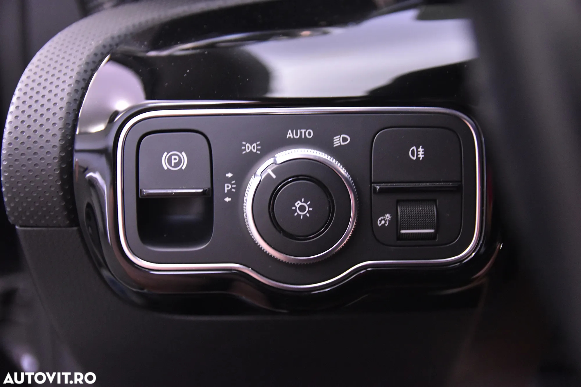 Mercedes-Benz A 220 4MATIC Sedan Aut. - 15