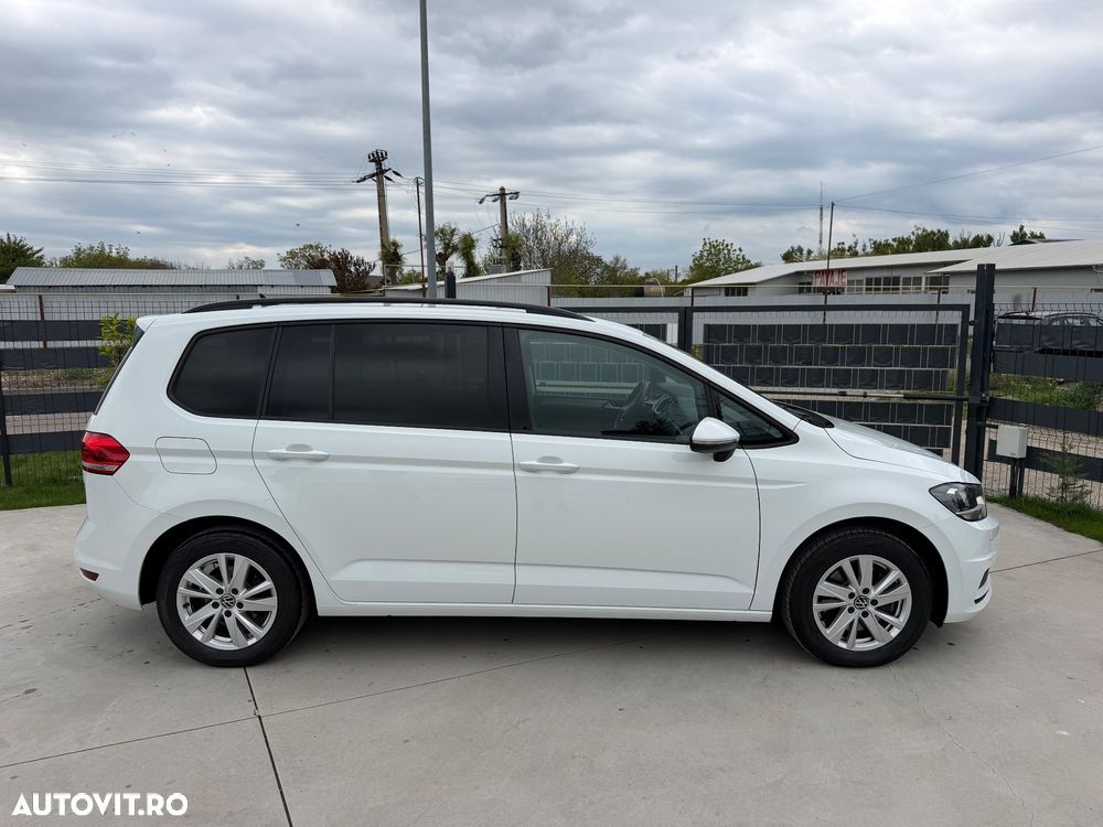 Volkswagen Touran 2.0 TDI SCR Highline - 6