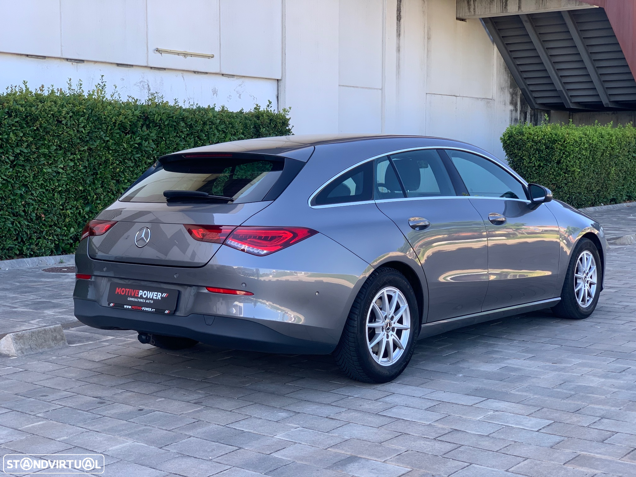 Mercedes-Benz CLA 180 d Shooting Brake 7G-DCT - 3