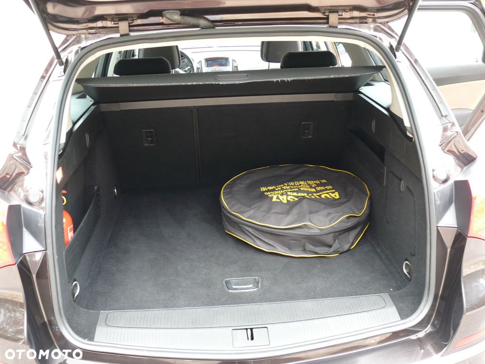 Opel Astra 1.4 T Enjoy - 18