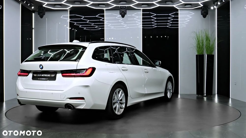 BMW Seria 3 318i Advantage sport - 9