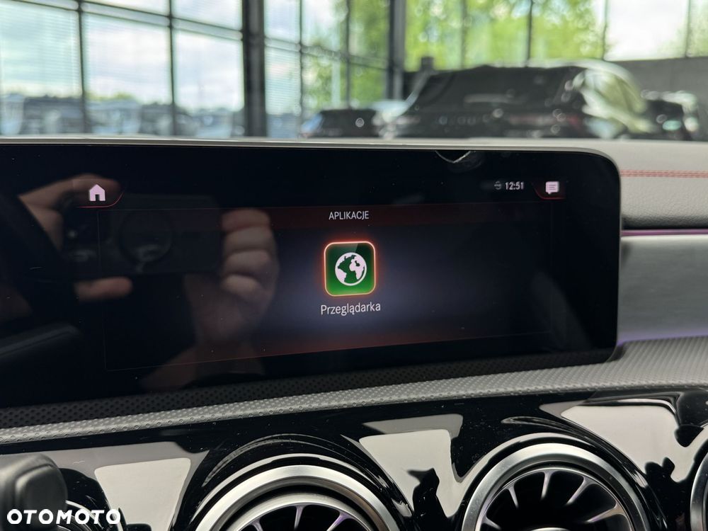 Mercedes-Benz CLA 200 AMG Line 7G-DCT - 32