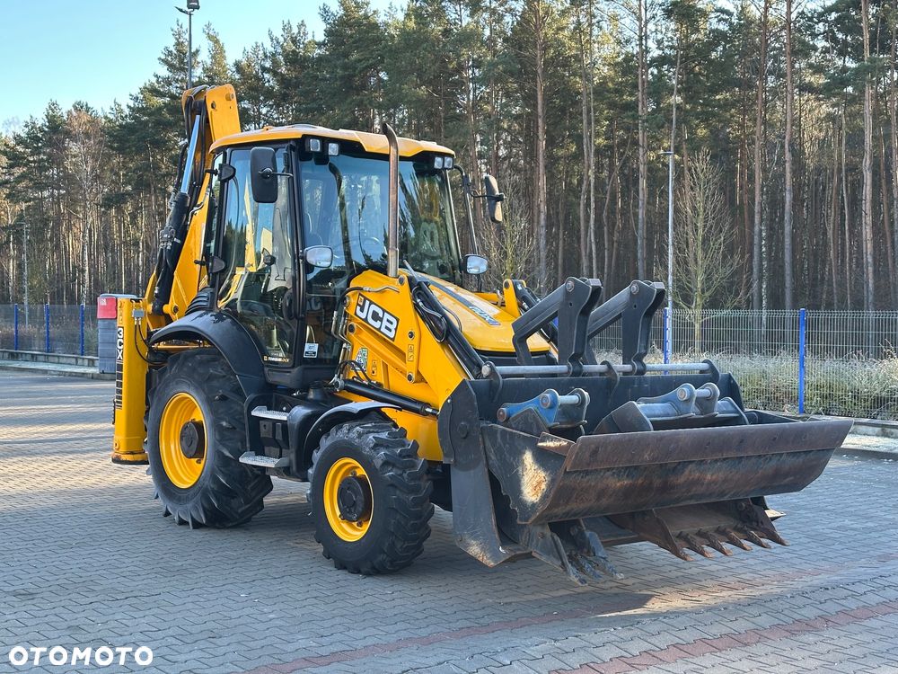 JCB 3CX PLUS 109hp Powershift + Torquelock (Contractor) - 7