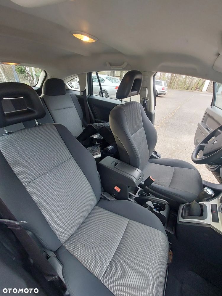 Dodge Caliber 1.8 SXT - 7