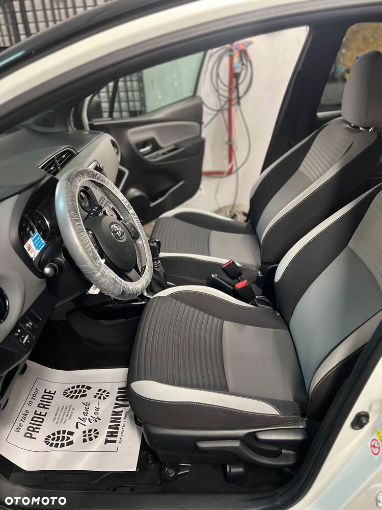 Toyota Yaris 1.33 Selection Passion - 2