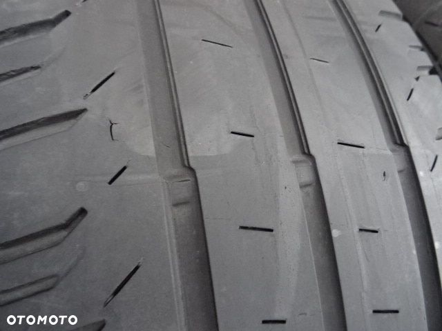 225/55/R17C 109/107T Continental Van Contact 200 - 5