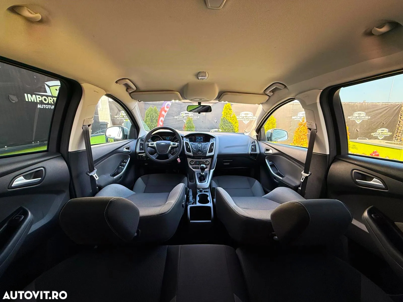 Ford Focus - 24