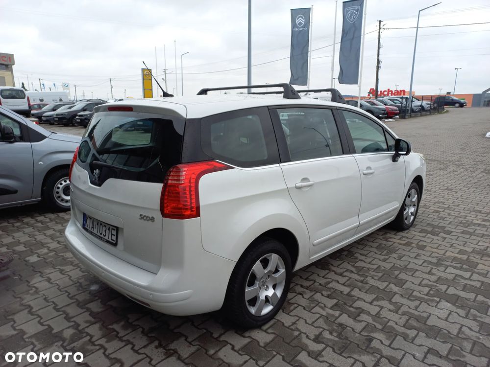 Peugeot 5008 155 THP Premium - 5