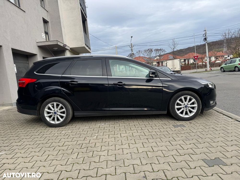 Ford Focus Turnier 1.5 TDCi DPF Start-Stopp-System Aut. Titanium - 14