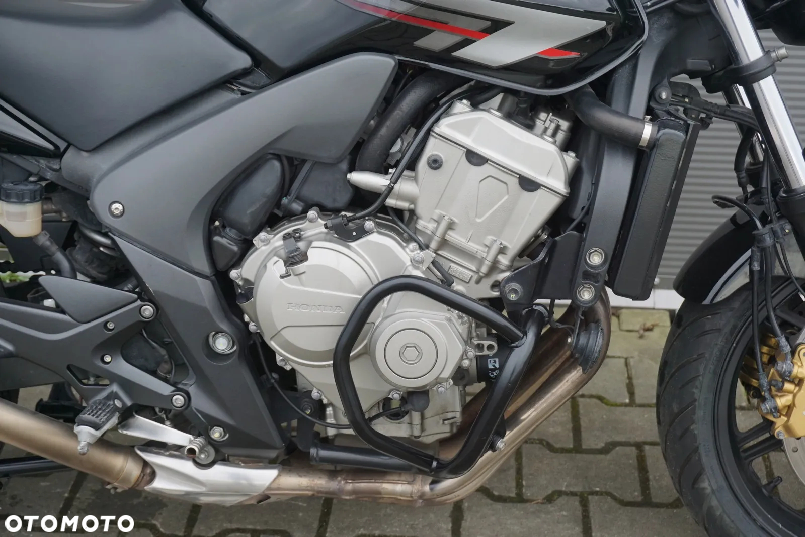 Honda CBF - 4