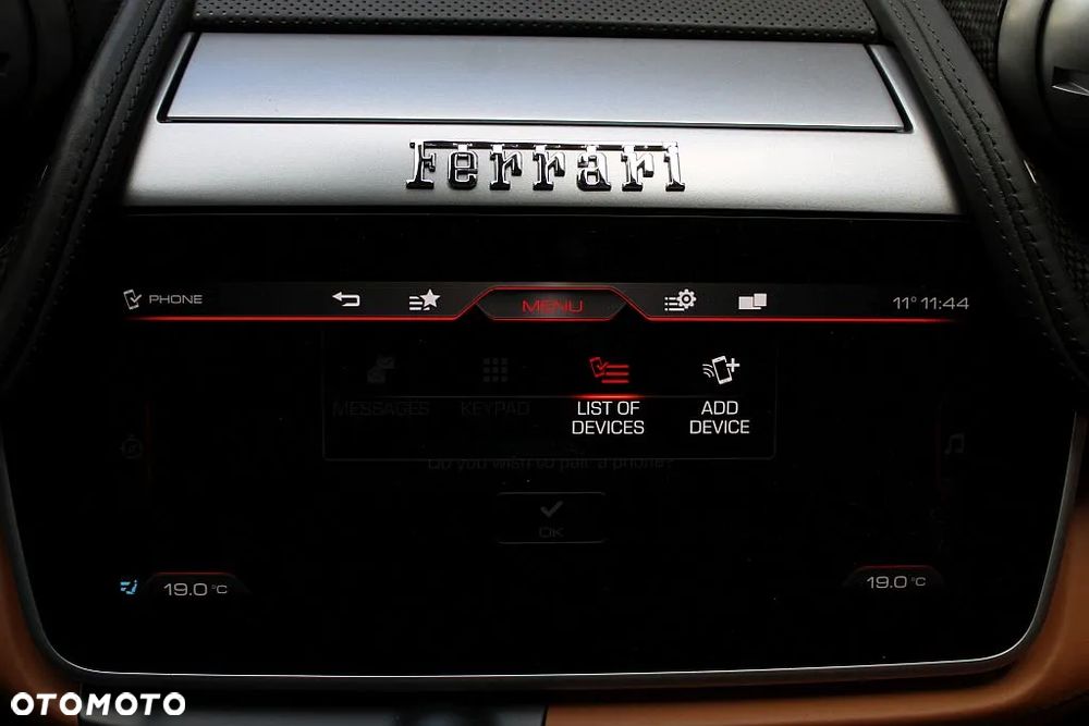 Ferrari GTC4Lusso - 39