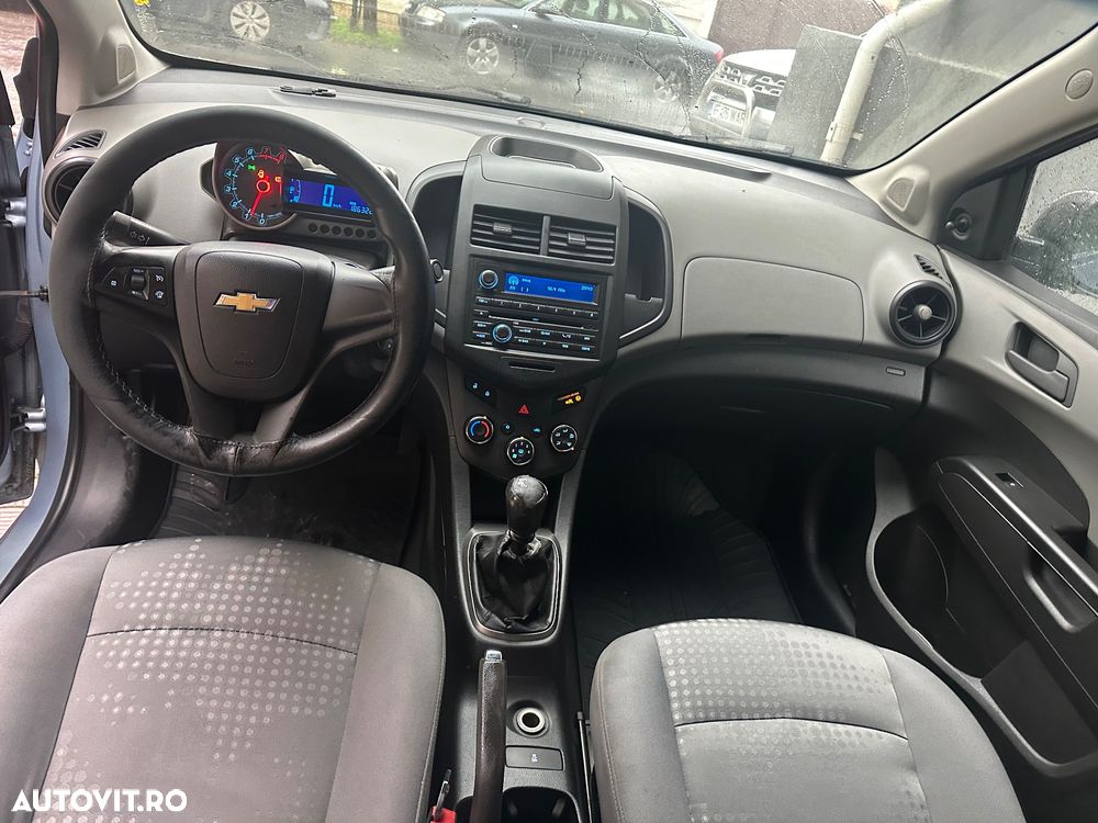 Chevrolet Aveo 1.2 DOHC 86 CP MT5 LS - 8