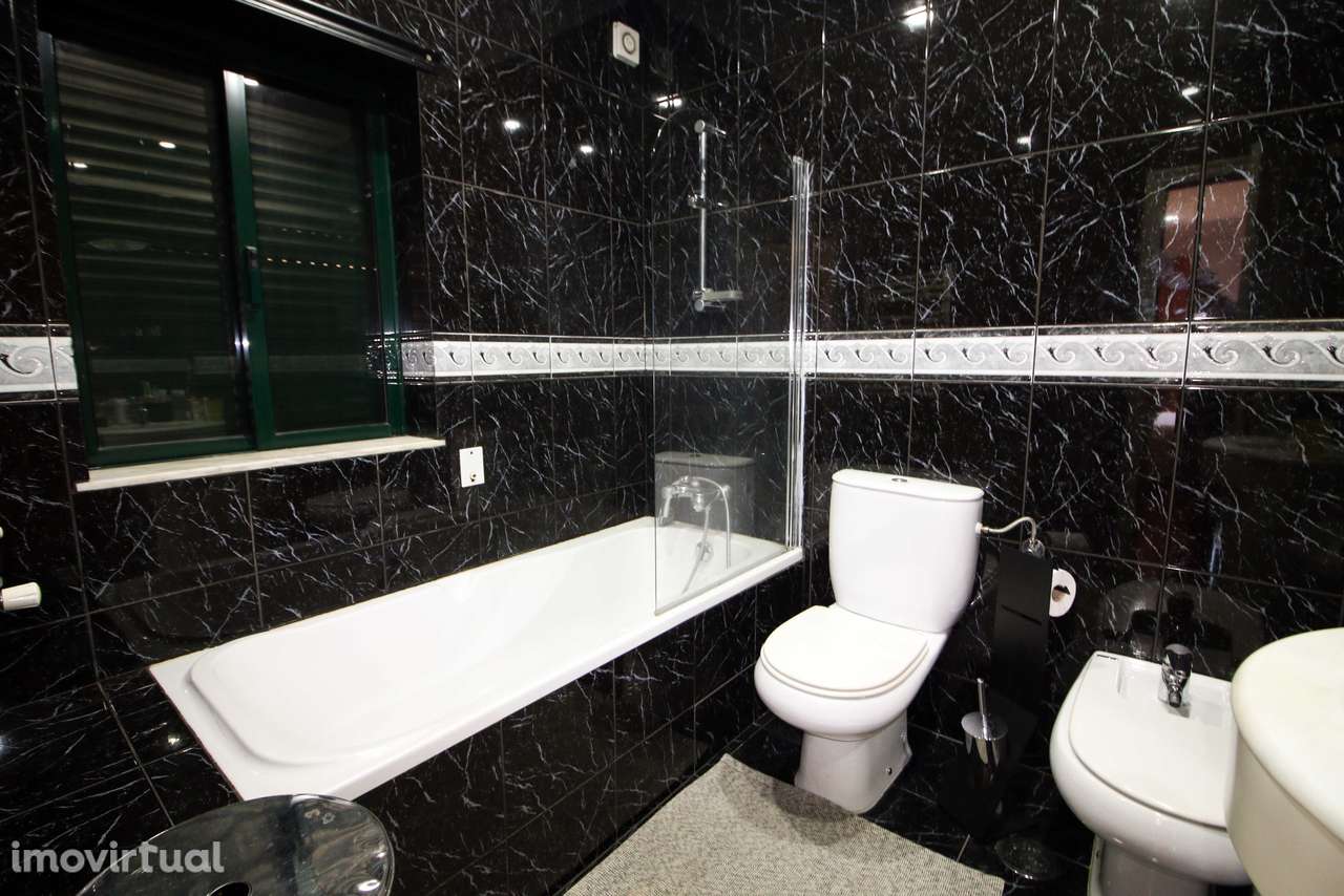 Moradia T6 Venda em Martim,Barcelos - Grande imagem: 2/27