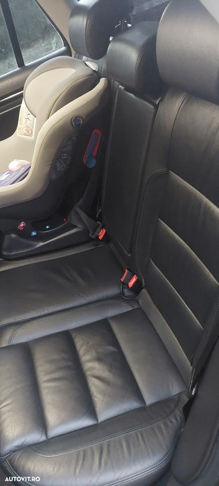 Volkswagen Golf Variant 2.0 TDI DPF Exclusive - 11