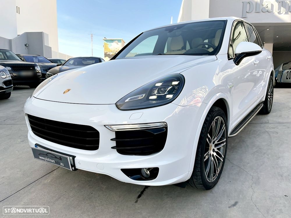 Porsche Cayenne S E-Hybrid - 8