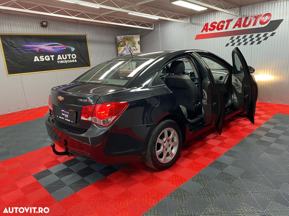Chevrolet Cruze - 18